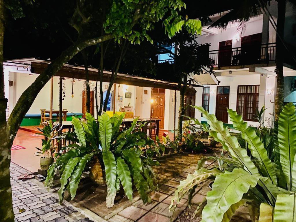 Gihan Guesthouse Мирисса Экстерьер фото